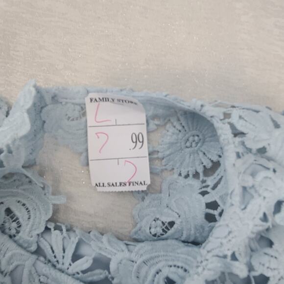 Lulu's Romance Language Baby Blue Crochet Lace Dress Size Large Cocktail party - Picture 12 of 12
